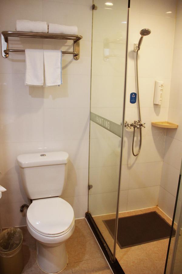Hanting Hotel Zibo Yiyuan Lushan Road חדר תמונה